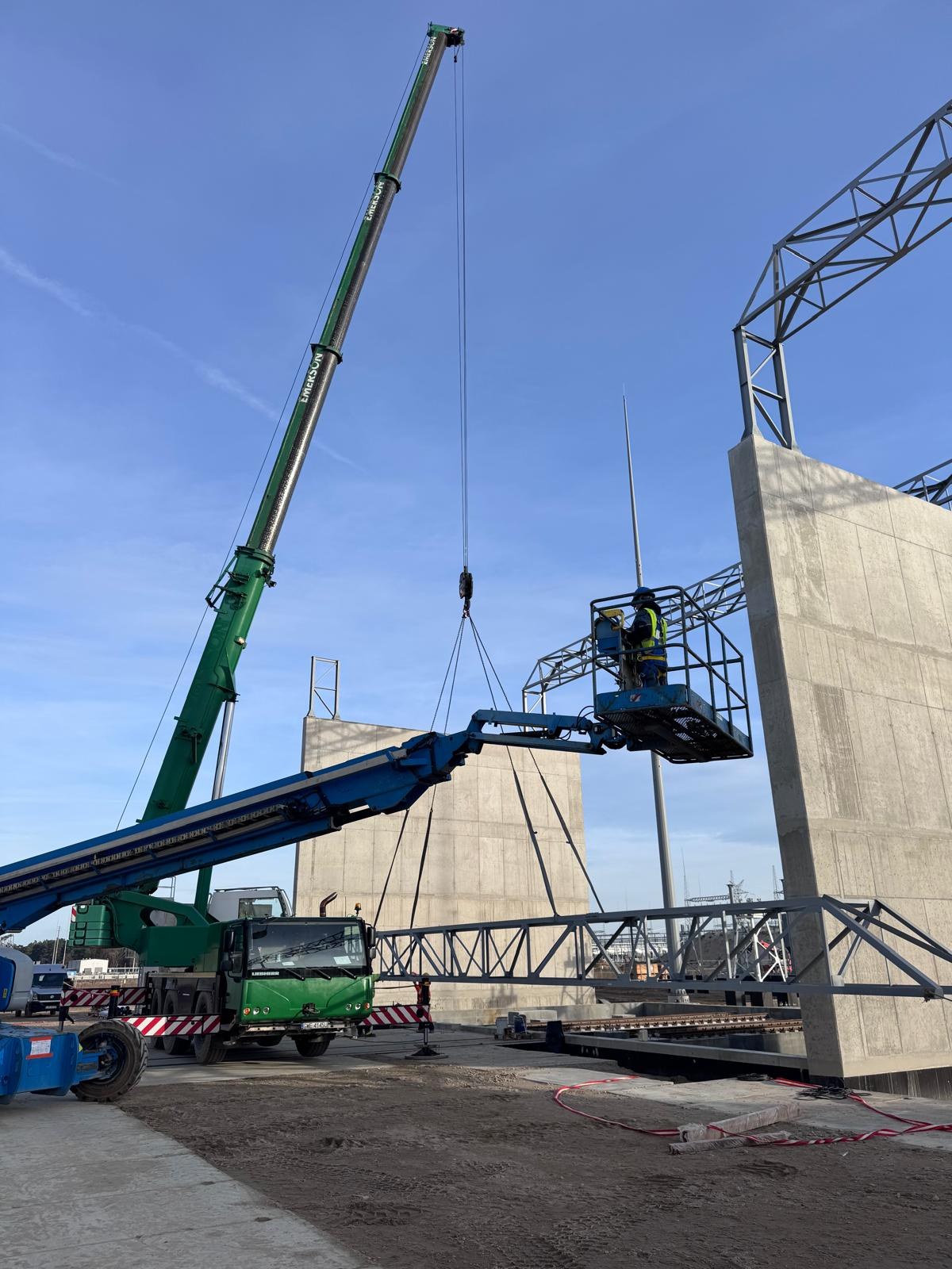 Usługi montażowe — KDS Weldmont
